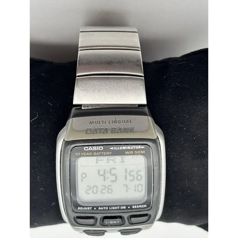 Vintage CASIO ILLUMINATOR 2524 DB-37H DIGITAL WATCH MULTI LINGUAL Working